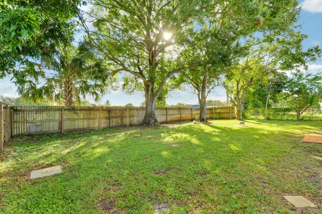 $4,500 | 1009 Alamanda Drive, North Palm Beach, FL 33408