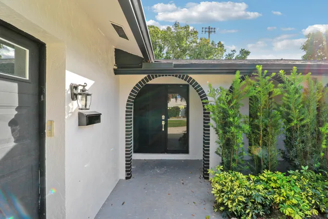 $4,500 | 1009 Alamanda Drive, North Palm Beach, FL 33408