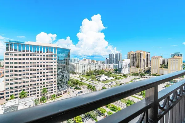 $5,000 | 550 Okeechobee Boulevard, Unit 1809, West Palm Beach, FL 33401