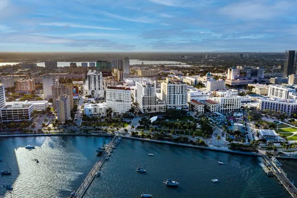 $5,000 | 550 Okeechobee Boulevard, Unit 1809, West Palm Beach, FL 33401