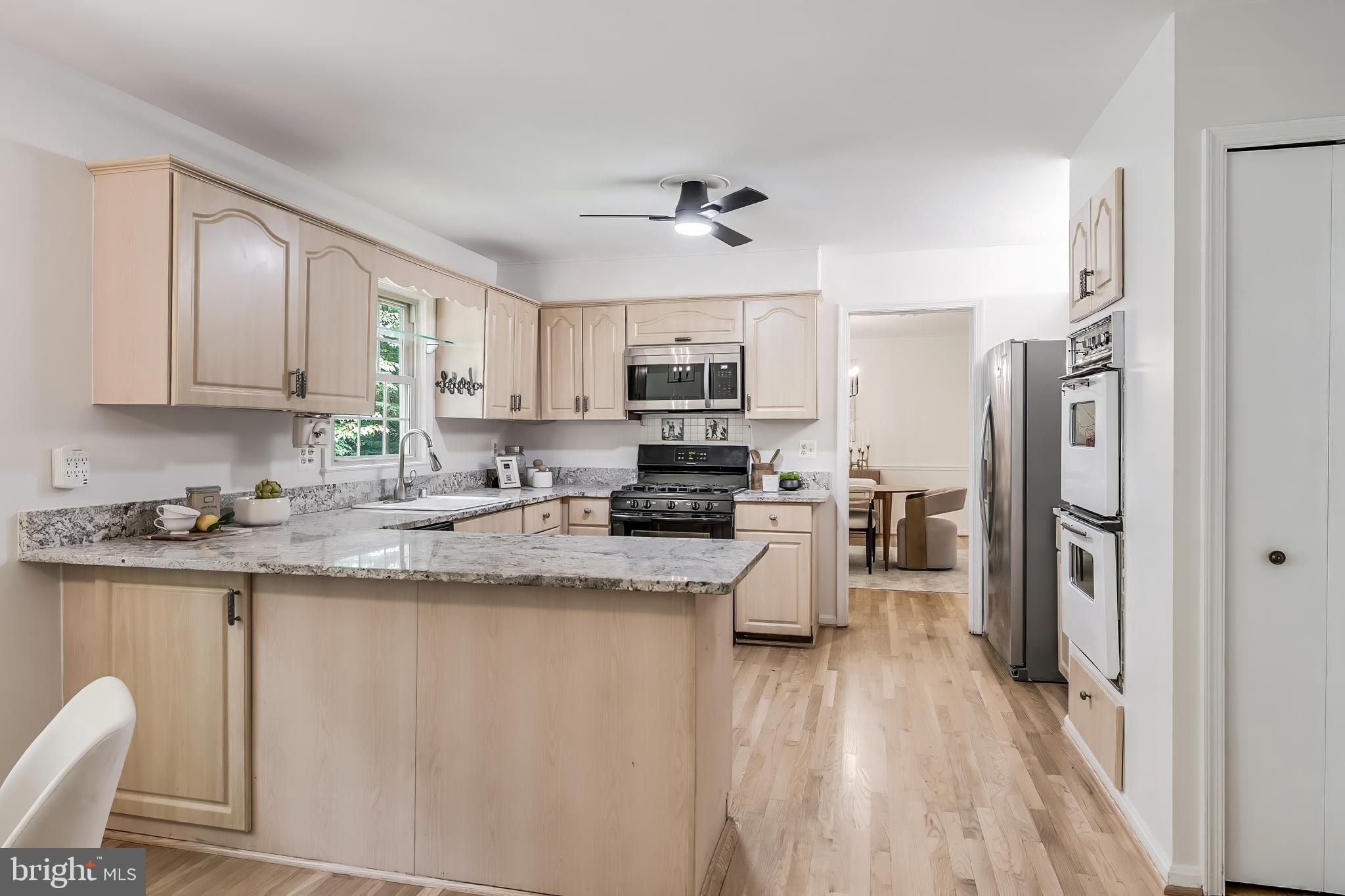 11488 Bingham Terrace Reston, VA 20191 - Photo 21 of 59