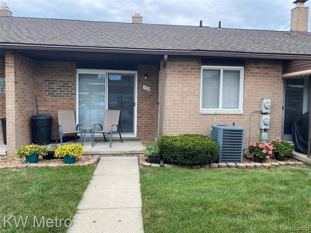 8401 18 18 Mile Road, Unit 192 Sterling Heights, MI 48313 - Photo 3 of 16