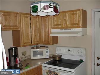 430 Locust Street Reading, PA 19604 - Photo 6 of 11 Kitchen