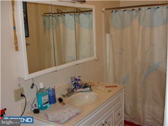 430 Locust Street Reading, PA 19604 - Photo 8 of 11 Gallery Image 8
