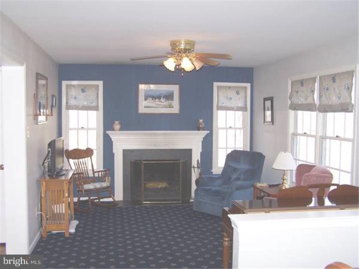 113 Gottier Way Downingtown, PA 19335 - Photo 5 of 21 Gallery Image 5