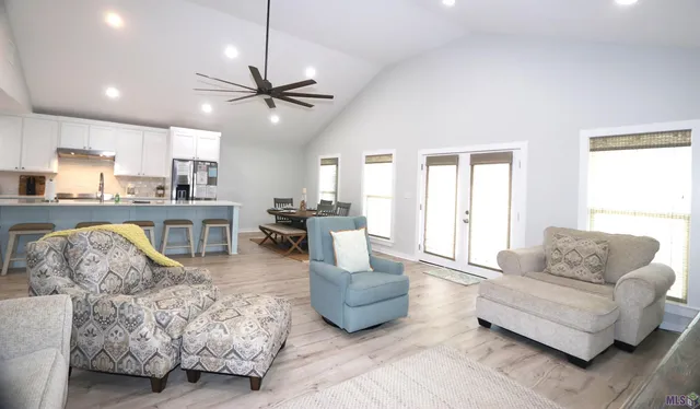 $649,000 | 3150 Highway 1, Grand Isle, LA 70358