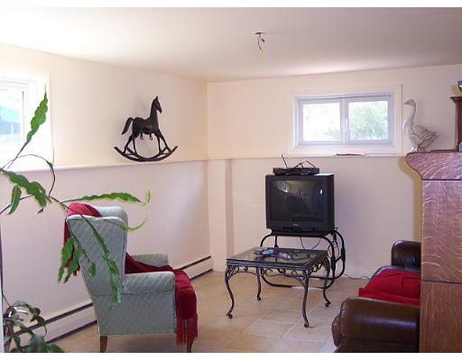 16 Jane Road Methuen, MA 01844 - Photo 9 of 9 Gallery Image 9