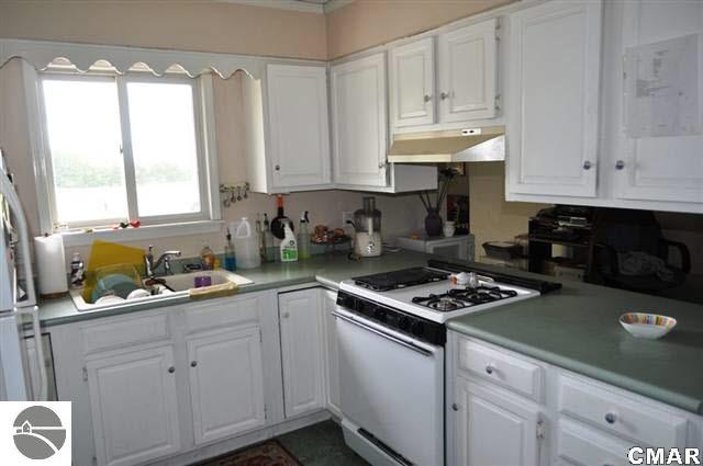 7200 East Fremont Road Shepherd, MI 48883 - Photo 2 of 18 1770544-1.JPG