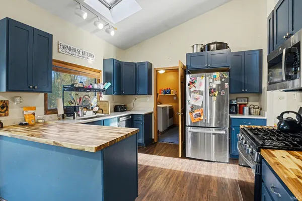 $485,000 | 60952 County Road 113, Elkhart, IN 46517