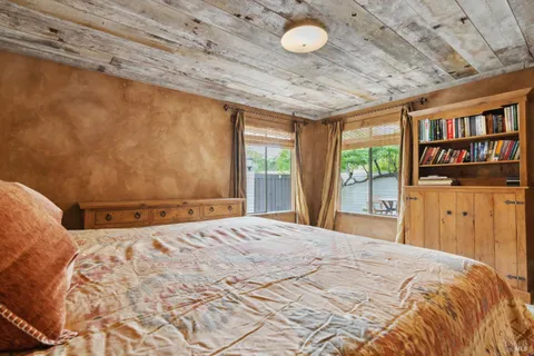 $999,950 | 87 Fairways Drive, Napa, CA 94558