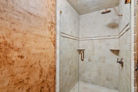 $999,950 | 87 Fairways Drive, Napa, CA 94558