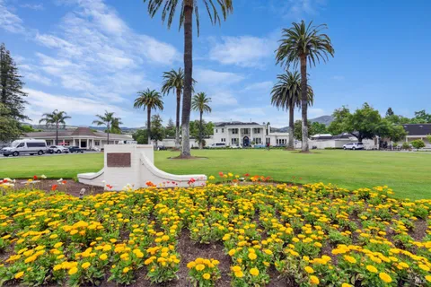 $999,950 | 87 Fairways Drive, Napa, CA 94558