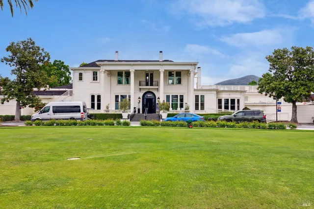 $999,950 | 87 Fairways Drive, Napa, CA 94558