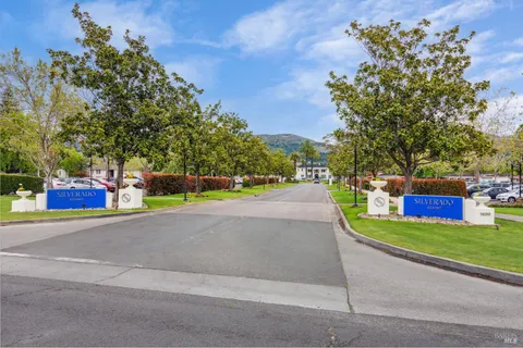 $999,950 | 87 Fairways Drive, Napa, CA 94558