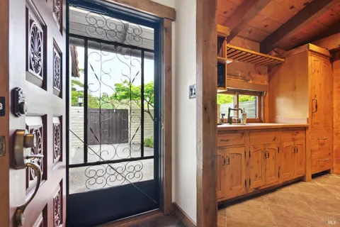 $999,950 | 87 Fairways Drive, Napa, CA 94558