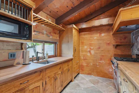 $999,950 | 87 Fairways Drive, Napa, CA 94558