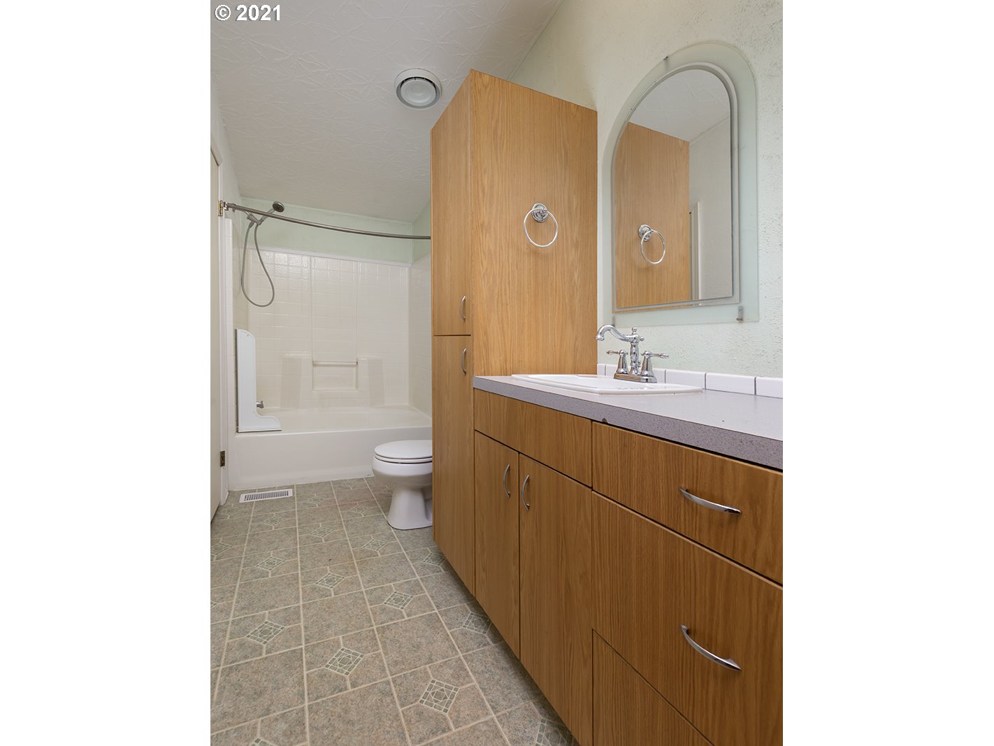 3232 8th Street Lebanon, OR 97355 - Photo 14 of 17 Gallery Image 14