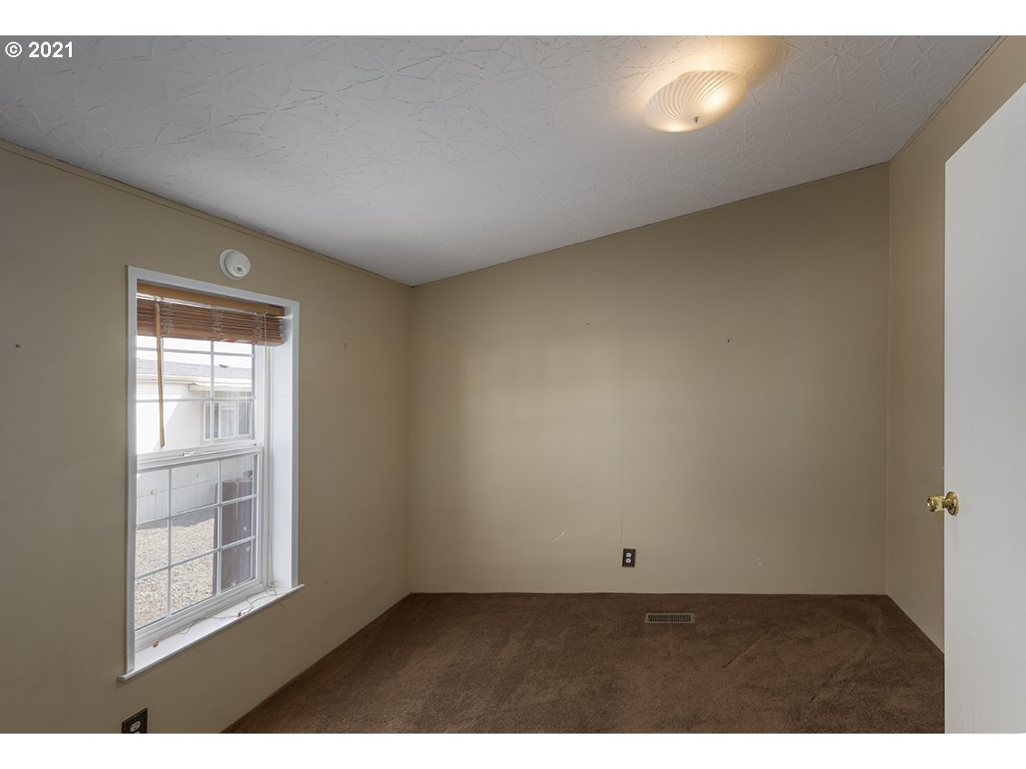 3232 8th Street Lebanon, OR 97355 - Photo 10 of 17 Gallery Image 10