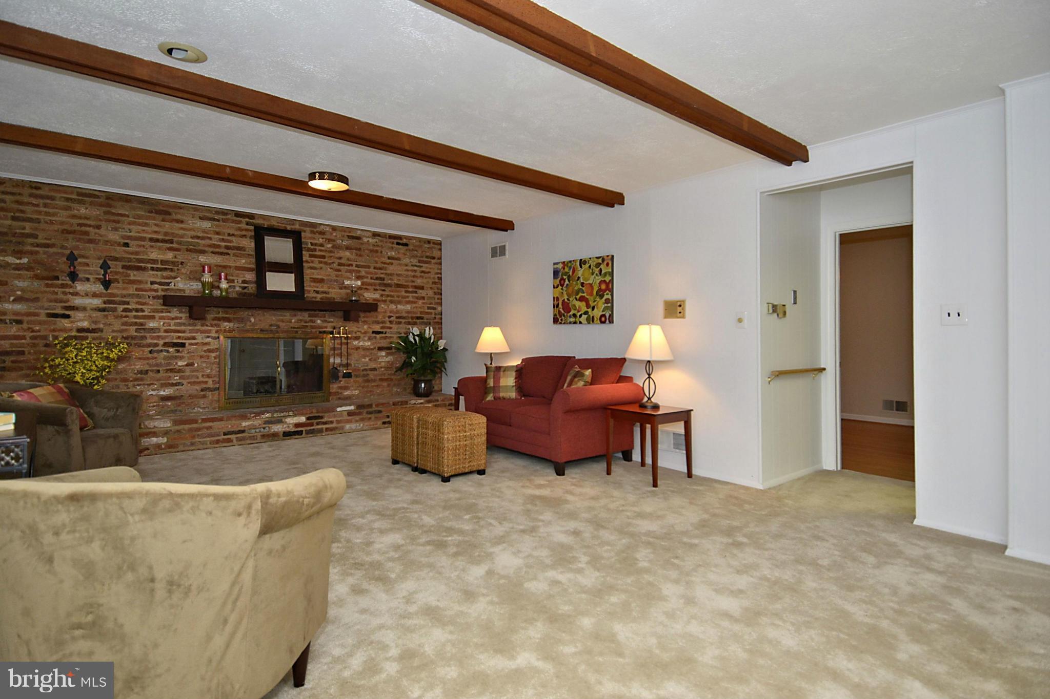 14408 Sandy Ridge Road Silver Spring, MD 20904 - Photo 7 of 23 Family Room