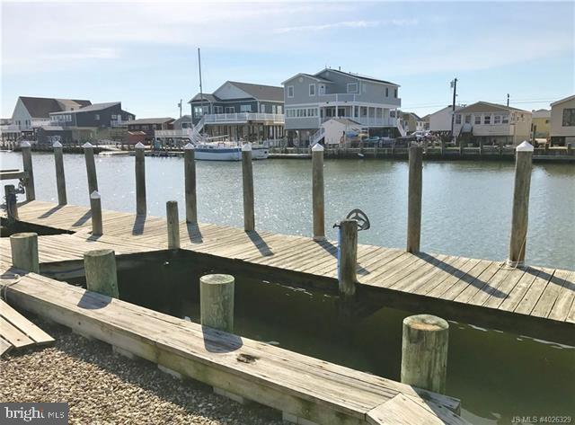 349 Kingfisher Road Tuckerton, NJ 08087 - Photo 3 of 17 Gallery Image 3