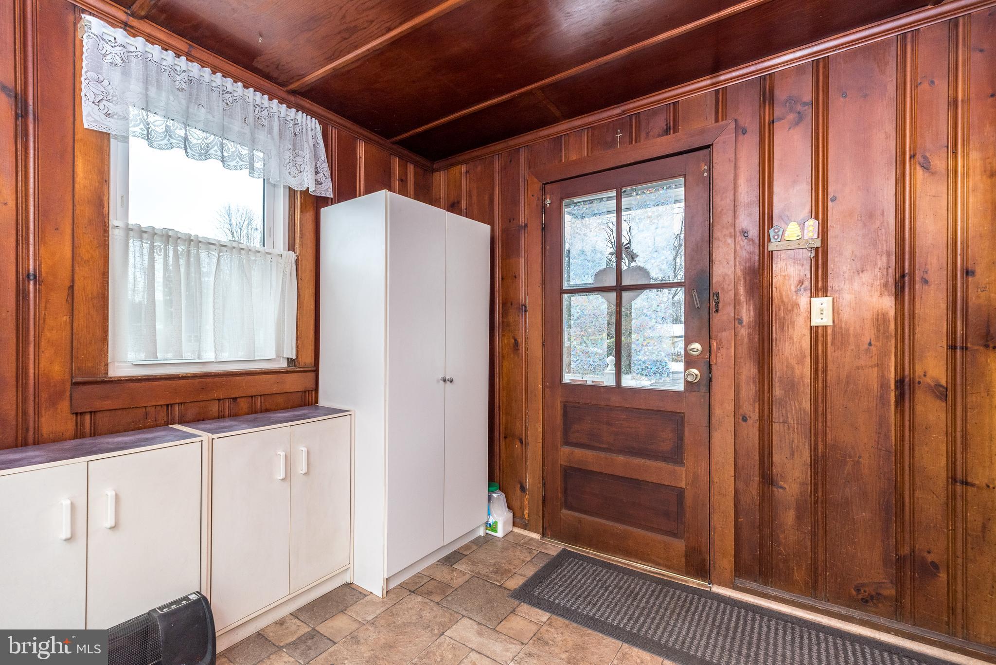 2002 Edgely Road Levittown, PA 19057 - Photo 11 of 25