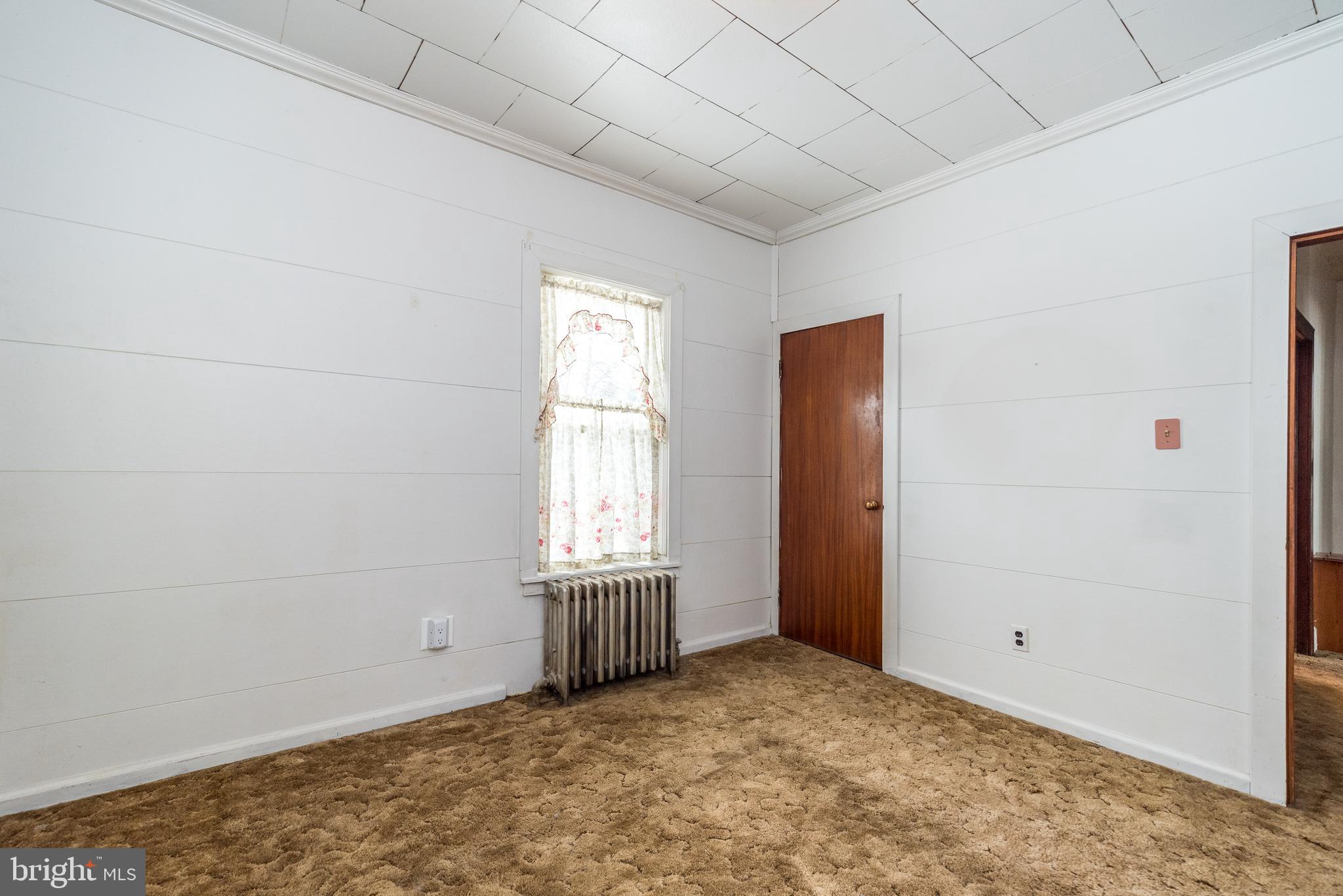2002 Edgely Road Levittown, PA 19057 - Photo 23 of 25 an empty room with windows