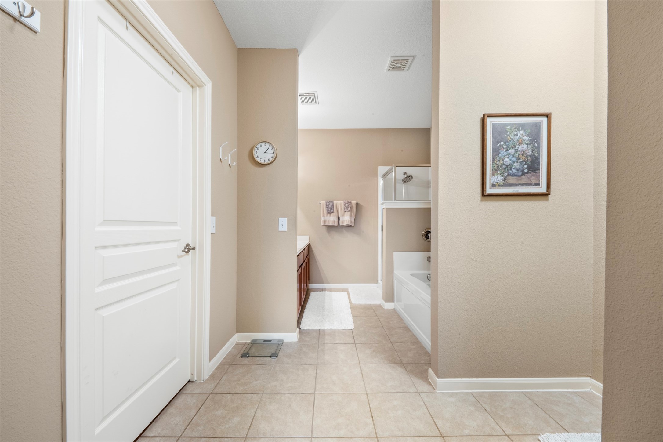 9635 Old Timber Lane Spring, TX 77379 - Photo 20 of 48 a view of a hallway to rooms