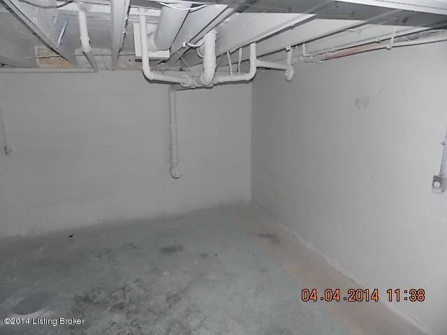 5116 Reed Avenue Louisville, KY 40214 - Photo 17 of 23 DSCN3152