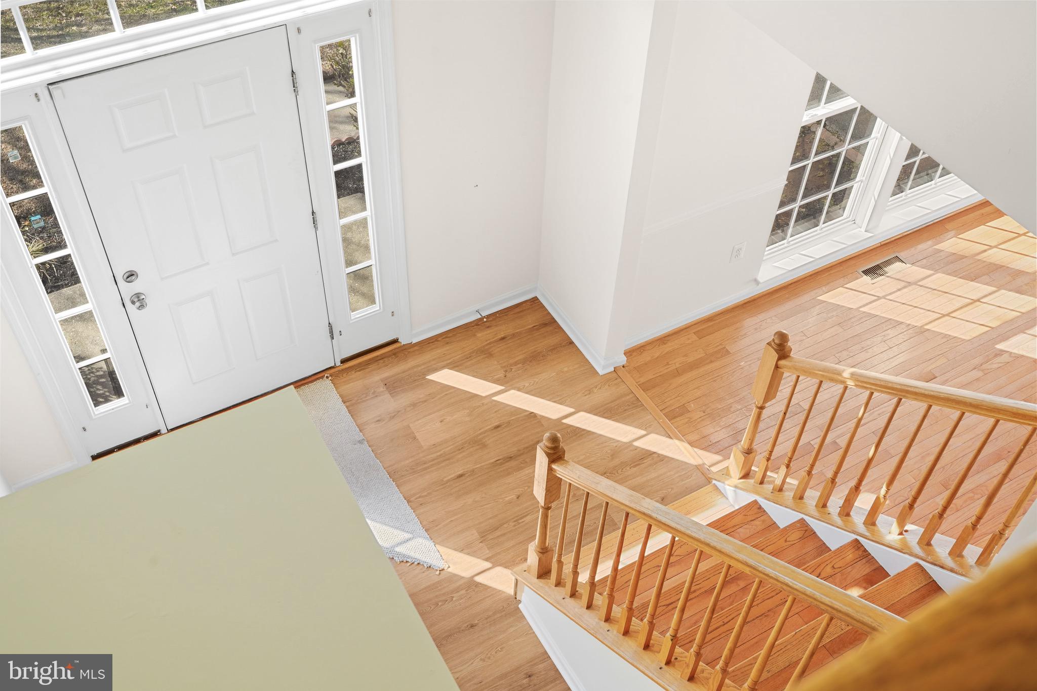 9602 Stuart Lane Clinton, MD 20735 - Photo 4 of 40