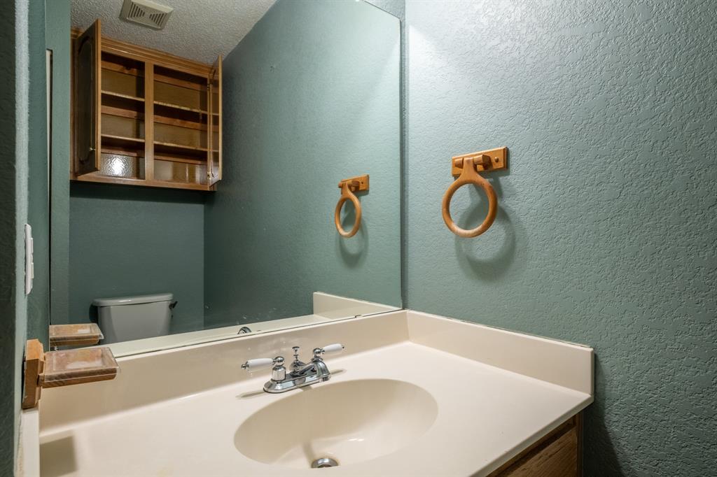 5 Griffith Court Terrell, TX 75160 - Photo 19 of 34