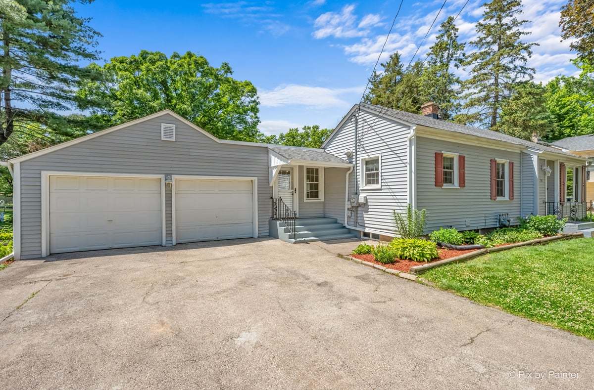 511 South Prairie Street Batavia, IL 60510 - Photo 2 of 35