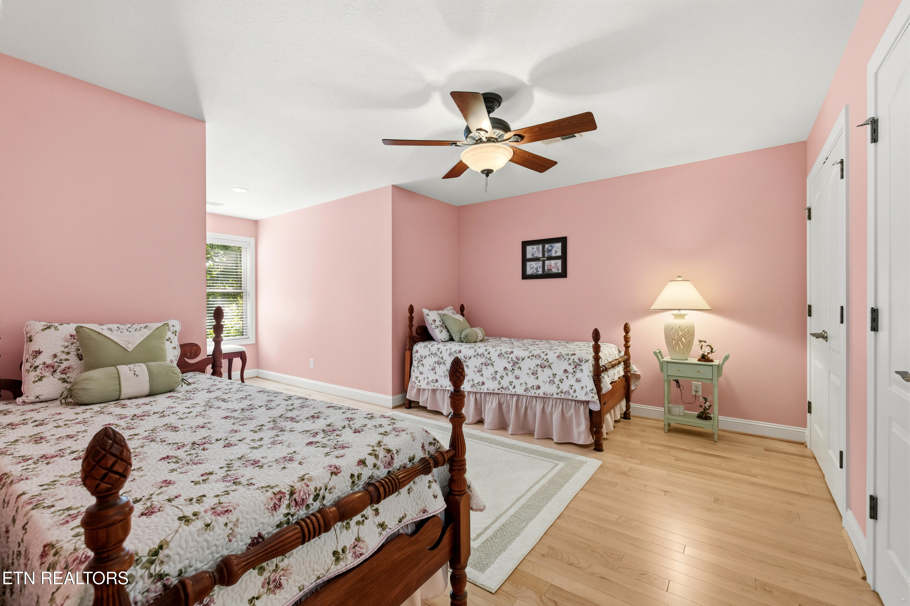 127 Ridgeland Lane Sharps Chapel, TN 37866 - Photo 33 of 52 Bedroom three up