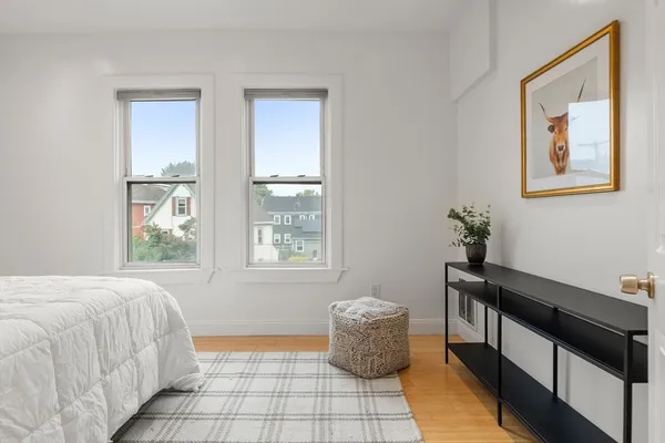 $3,200 | 178 Hyde Park Avenue, Unit 3, Boston, MA 02130