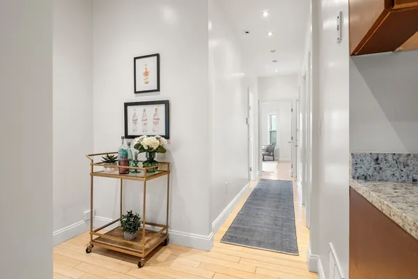 $3,200 | 178 Hyde Park Avenue, Unit 3, Boston, MA 02130