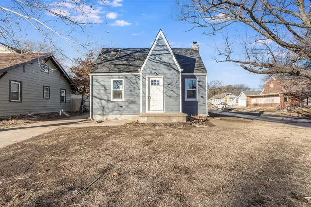 $189,900 | 657 North Dellrose Avenue, Wichita, KS 67208
