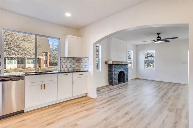 $189,900 | 657 North Dellrose Avenue, Wichita, KS 67208