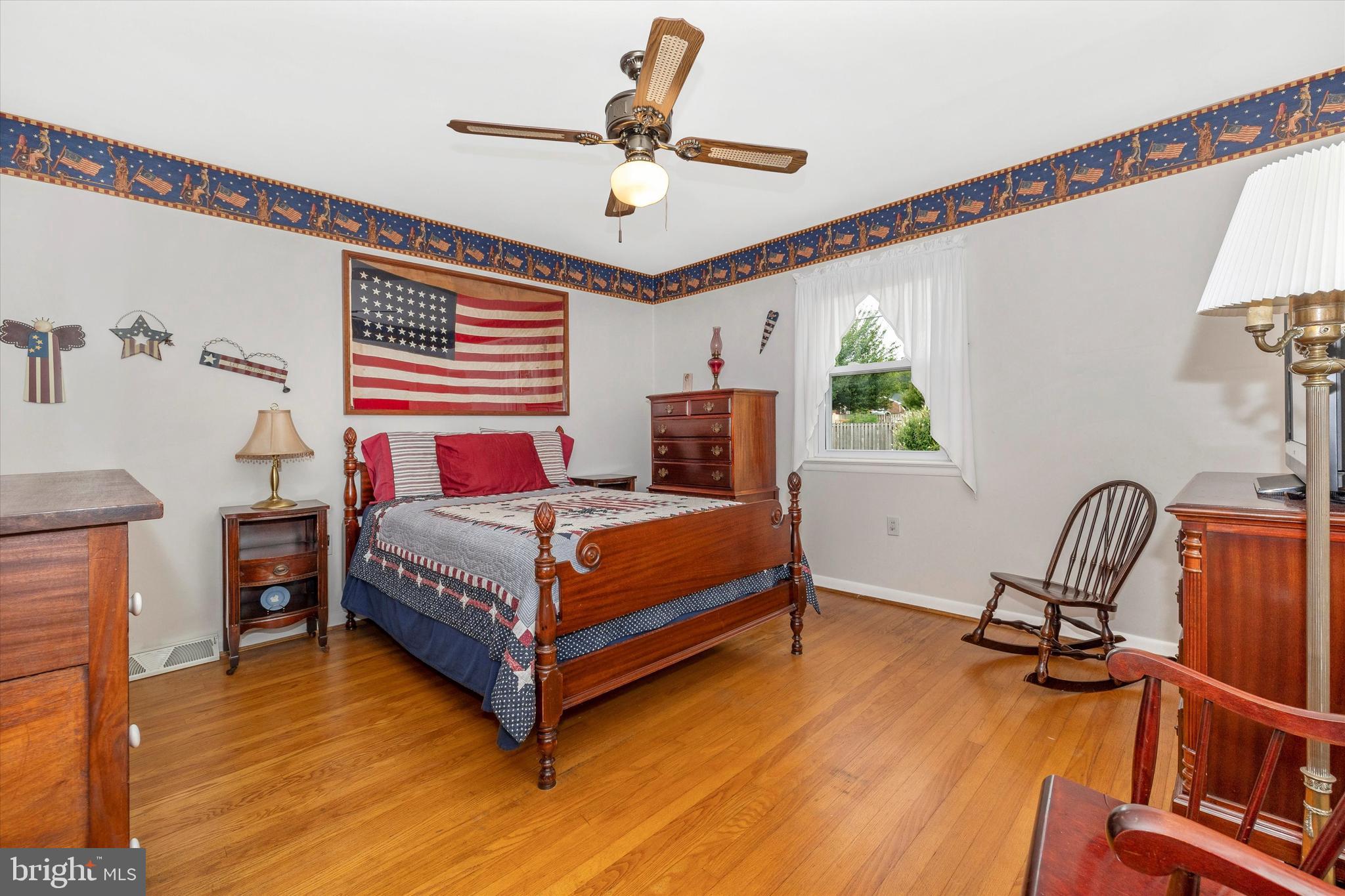 910 Seminole Road Frederick, MD 21701 - Photo 15 of 31 Third Bedroom