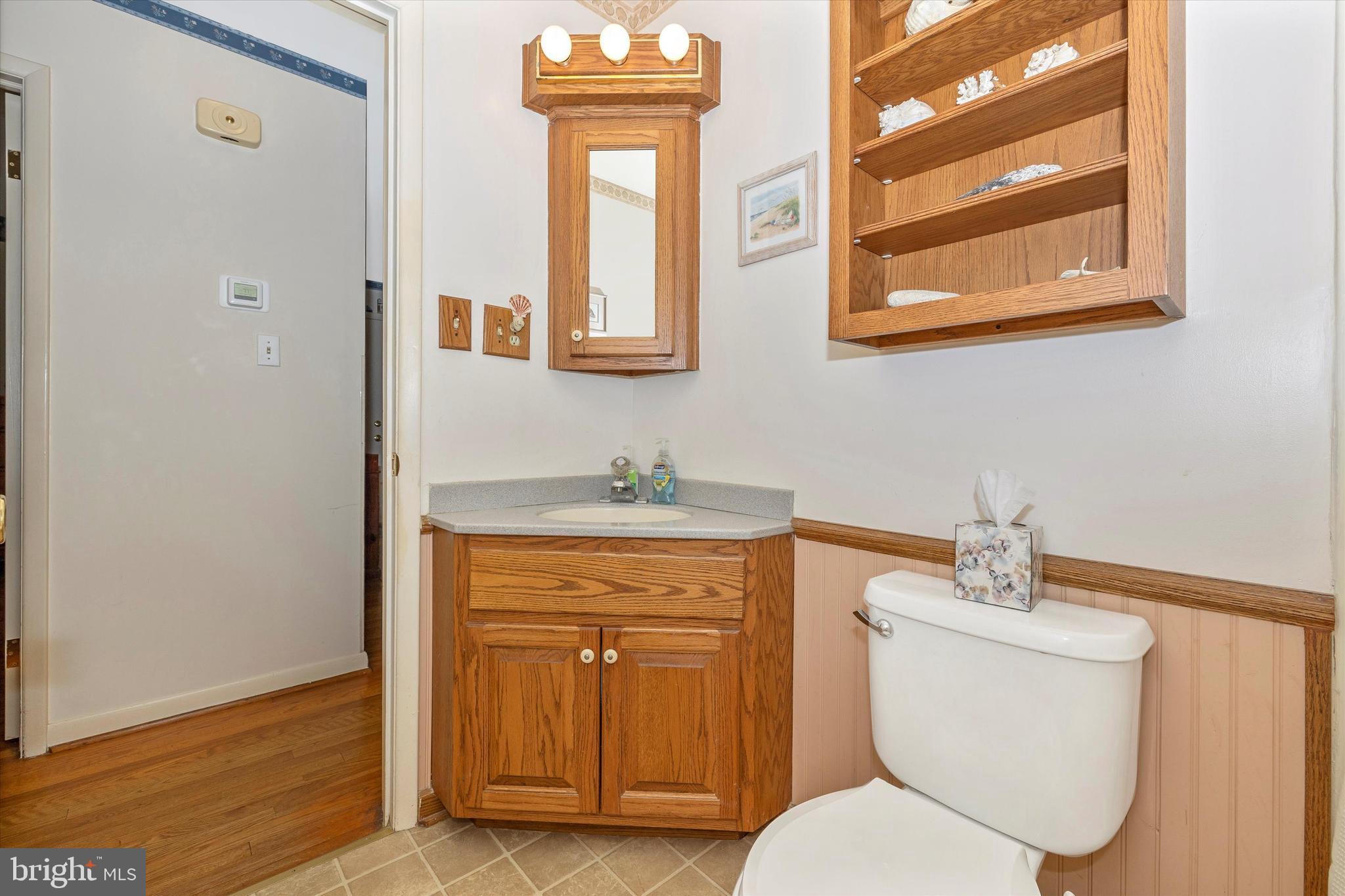 910 Seminole Road Frederick, MD 21701 - Photo 16 of 31 Full Main Level Bathroom