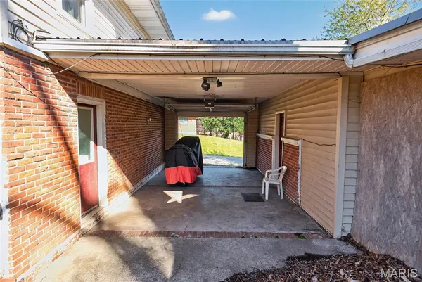 $94,900 | 405 Sycamore Street, Scott City, MO 63780