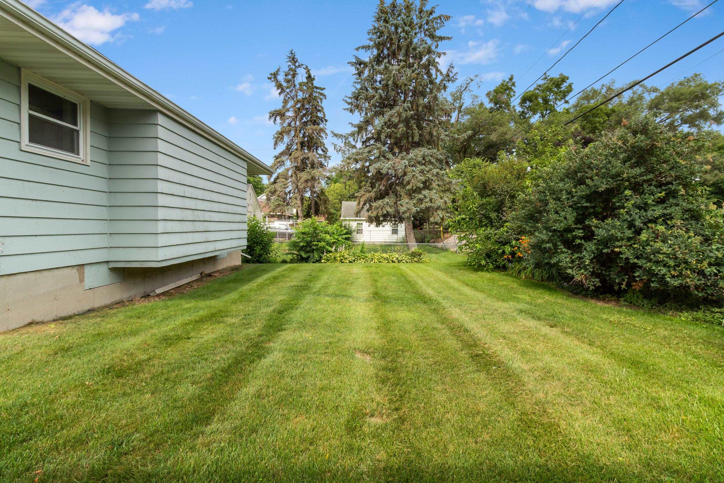2834 Commercial Madison, WI 53704 - Photo 20 of 22
