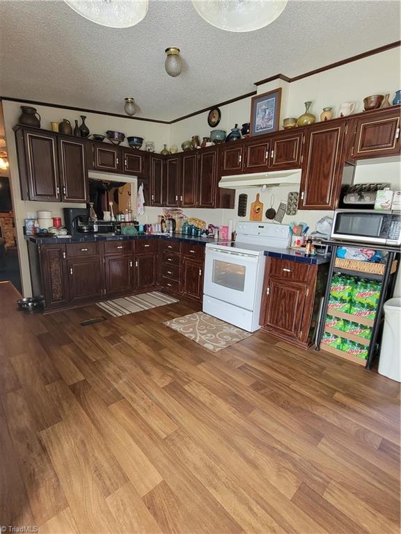 5552 Farmstead Road Seagrove, NC 27341 - Photo 3 of 12 Kitchen