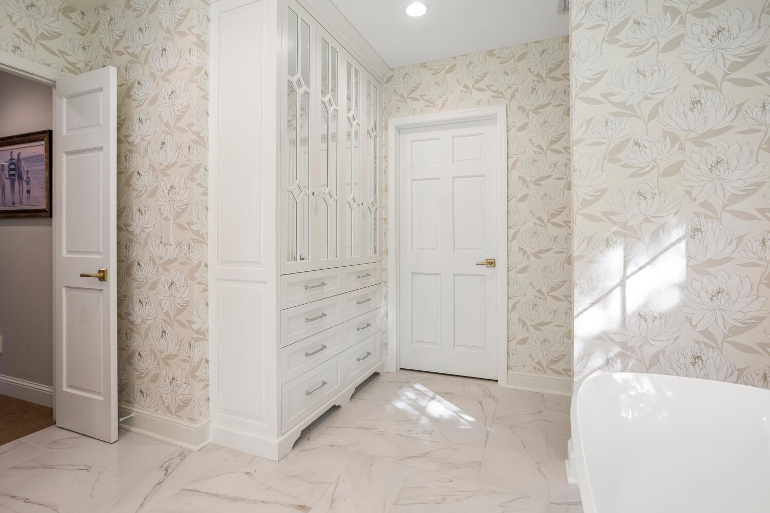 7 Greencroft Drive Champaign, IL 61821 - Photo 24 of 45 a view of wooden closet