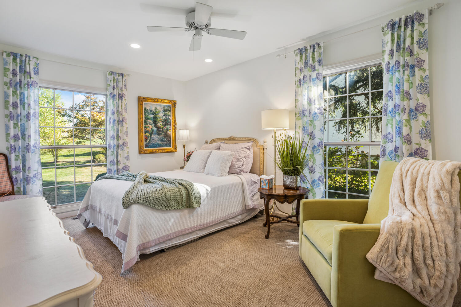 7 Greencroft Drive Champaign, IL 61821 - Photo 29 of 45 a spacious bedroom with a bed and a couch