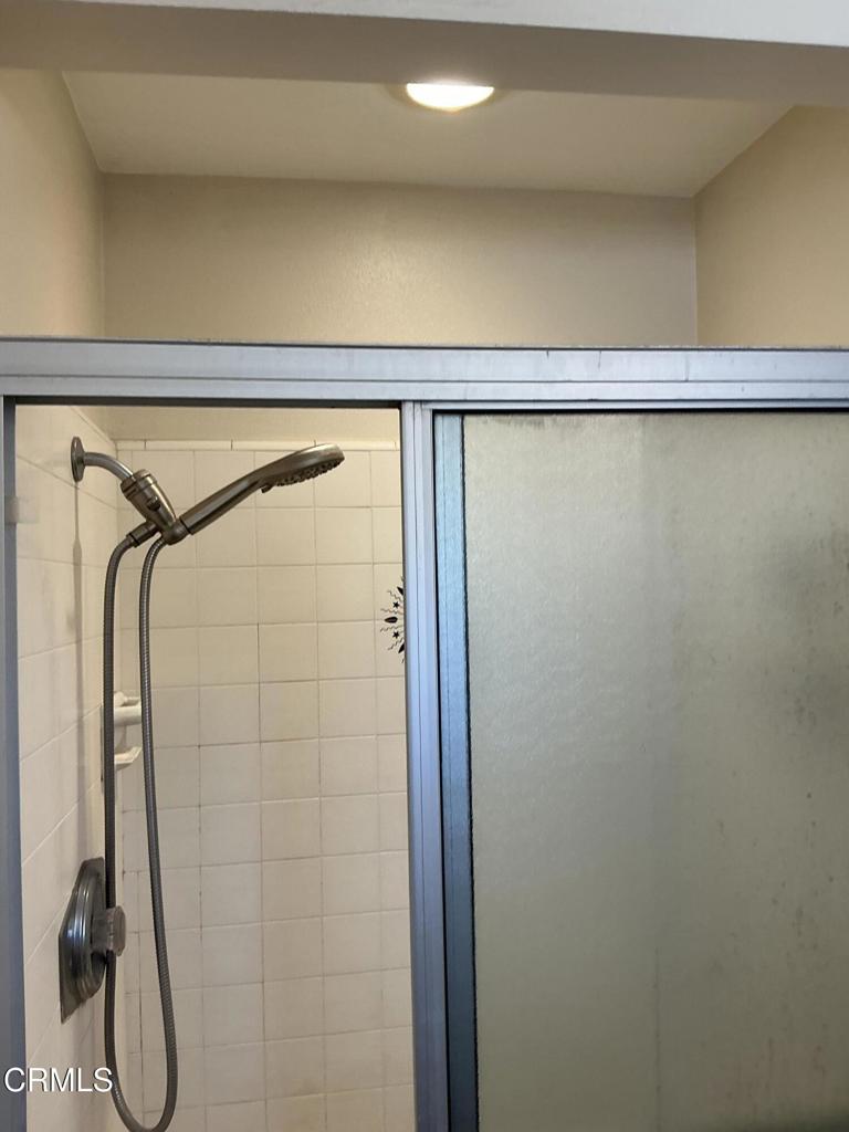 285 2nd Street Moorpark, CA 93021 - Photo 22 of 35 a bathroom with a shower