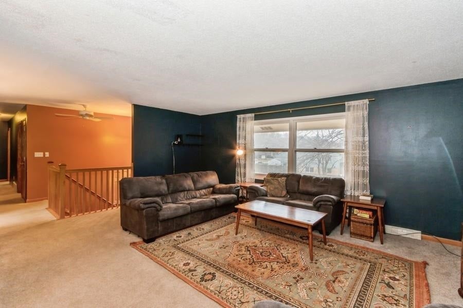 2512 Princeton Road Iowa City, IA 52245 - Photo 4 of 29 Gallery Image 4