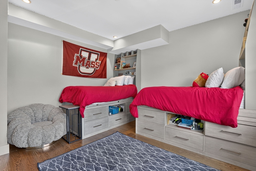 174 Bartlett Road Winthrop, MA 02152 - Photo 25 of 42