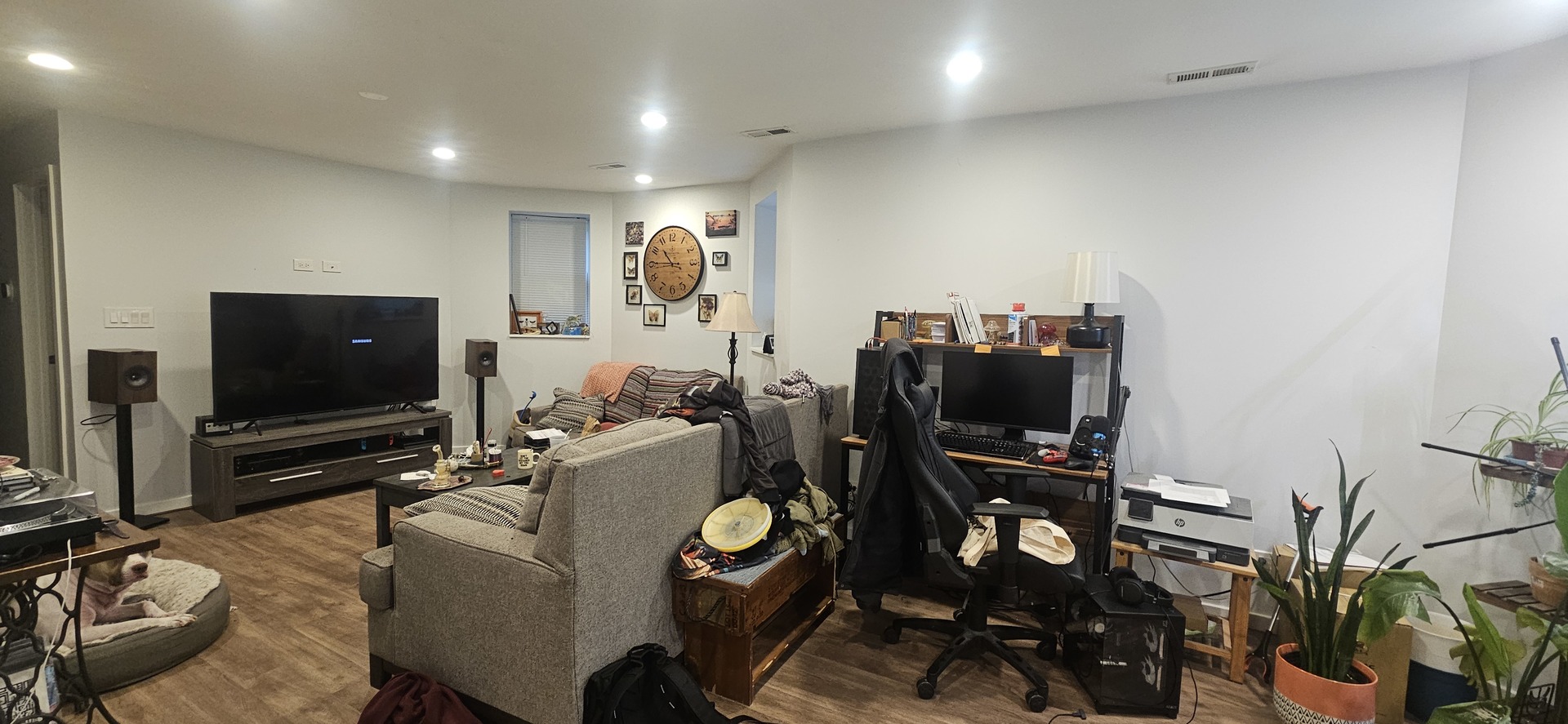 2952 West Nelson Street, Unit G Chicago, IL 60618 - Photo 2 of 12 a living room with furniture and a flat screen tv