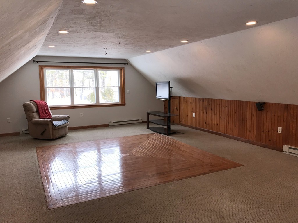 6 Juniper Road Pepperell, MA 01463 - Photo 21 of 24