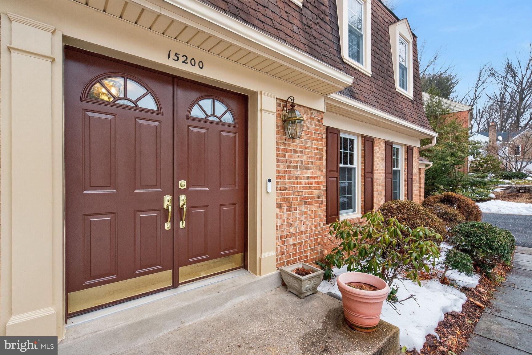15200 Winstead Lane Silver Spring, MD 20905 - Photo 5 of 53 a view of a entryway of the house