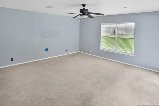 $1,800 | 7 Caswell Circle, San Antonio, TX 78240